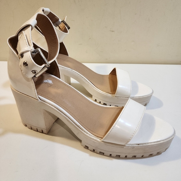 Nasty Gal White Platform Wrap Ankle Sandals size 9 - Picture 7 of 14